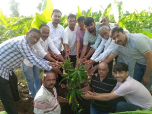 निधनानंतरही निसर्गसेवेची शिकवण; अंतुर्लीतील सोनवणे परिवाराने जपली वडिलांची अखेरची इच्छा