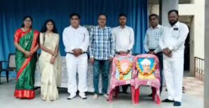 शिक्षक बनले विद्यार्थी; विद्यार्थ्यांनी सांभाळली शाळेची धुरा!
