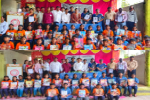 सामाजिक संस्था एल. ओ.एस.फाउंडेशन तर्फे उपक्रमशील गुरूंचा सन्मान व गरजू , होतकरू विद्यार्थांना मोफत शैक्षणिक साहित्य वाटप